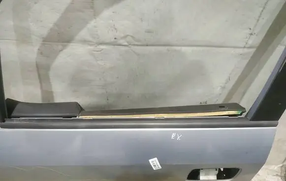 Opel Zafira A Front door glass trim molding 
