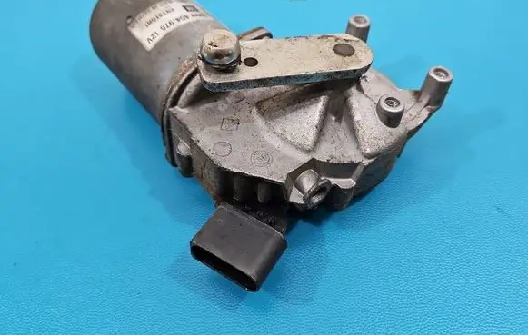 Opel Zafira B Wiper motor 404976 IMPRK1591634