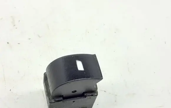 Volkswagen PASSAT B5.5 Electric window control switch