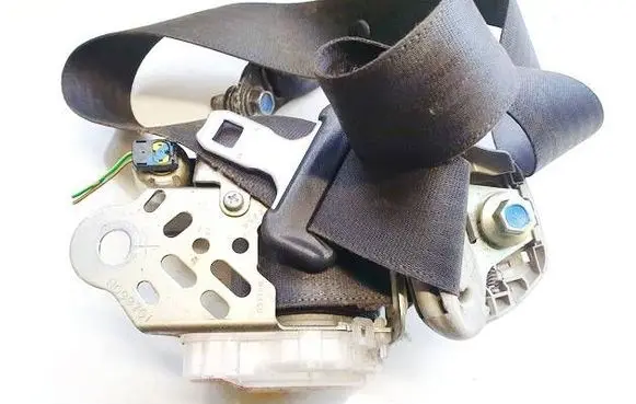 Suzuki Swift I Front seatbelt 7p2290p
