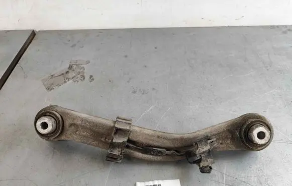 Rear control arm