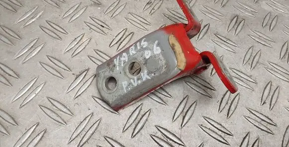 Toyota Yaris Front door upper hinge 