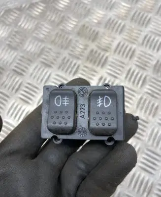 Alfa Romeo 156 Fog light switch A223
