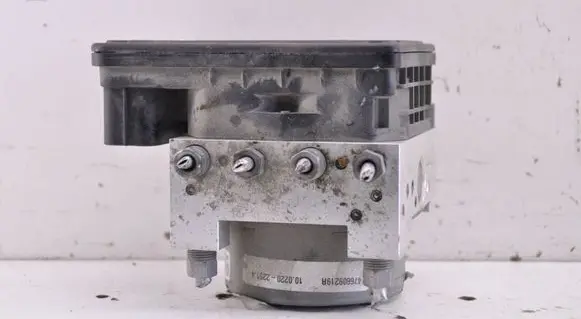 Dacia Sandero III ABS Pump 476609484R 28517155103