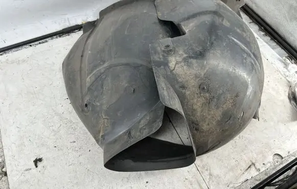 Citroen C4 I Picasso Front wheel arch liner splash guards 9653141980