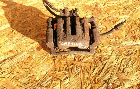 Chevrolet Captiva Rear brake caliper