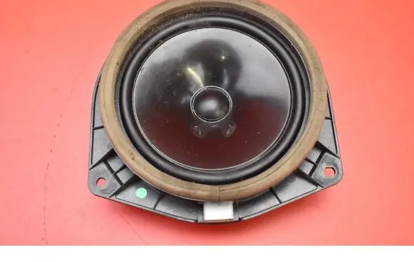 Cadillac SRX Subwoofer speaker 86160-48110