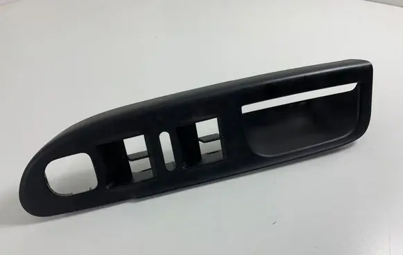 Volkswagen PASSAT B6 Front door window switch trim 3C1867171B