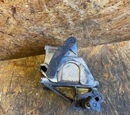 Mercedes-Benz 190 W201 Power steering pump mounting bracket 1234660041