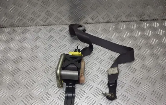 Subaru Legacy Front seatbelt C9ST077