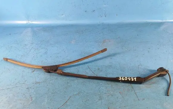 Nissan X-Trail T33 Front wiper blade arm 288866RR0A