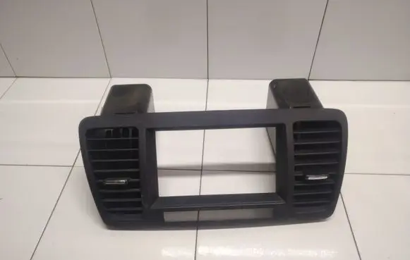 Subaru Outback Radio/GPS head unit trim 