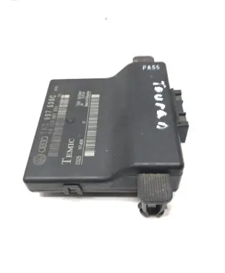 Volkswagen Touran I Gateway control module 1K0907530C 1K0907951
