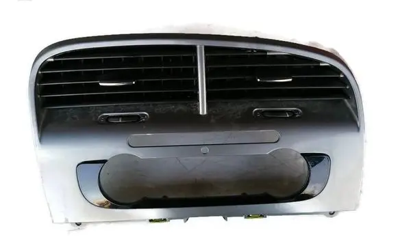 Seat Altea XL Climate control/heater control trim 5P1857060L 5P1819110N