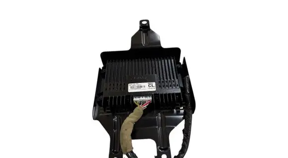Mazda 6 Sound amplifier GM1B6692X 101150708