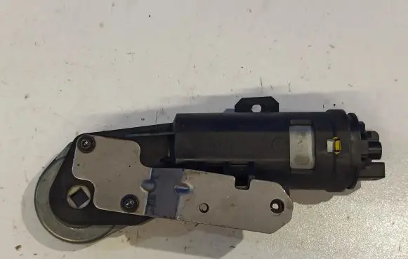 Saab 9-3 Ver1 Seat adjustment motor 8317827