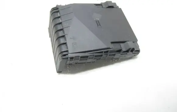 Volkswagen Caddy Fuse box cover 1K0937132F