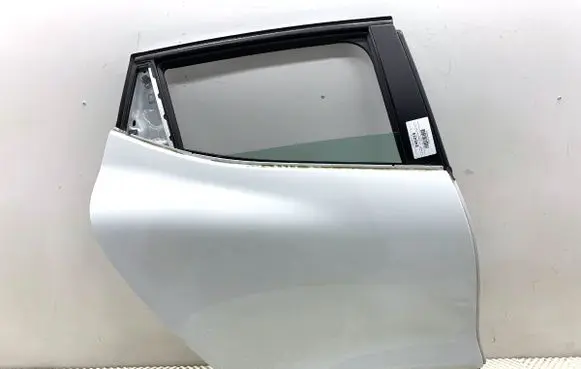 Renault Clio IV Rear door DV369