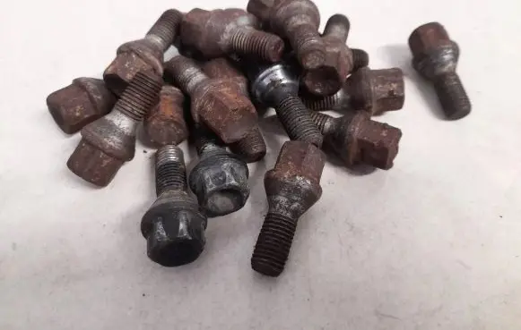 Fiat Croma Nuts/bolts 