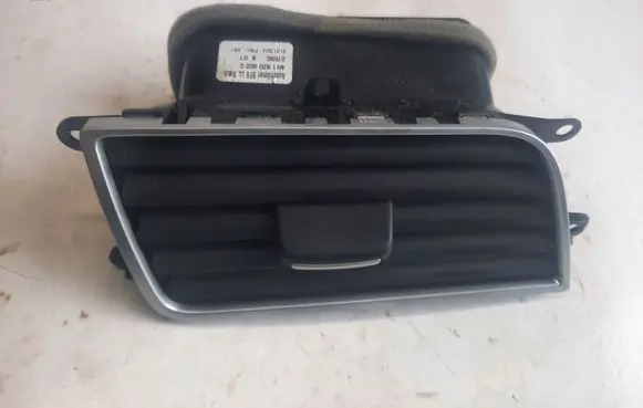 Audi A8 S8 D4 4H Dash center air vent grill 4H1820902A