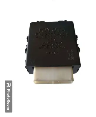 Toyota Auris 150 Window wiper relay 8594002040 4230001071
