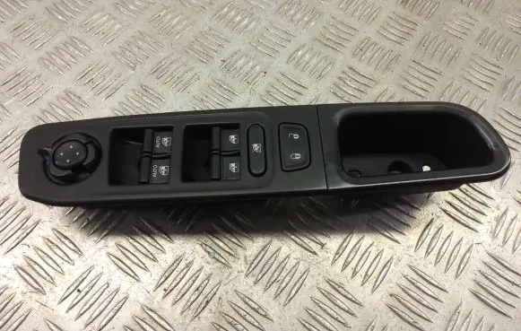 Jeep Renegade Electric window control switch 07356458350