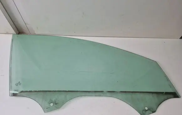 Volkswagen Golf VII Front door window glass four-door 5G4845202B