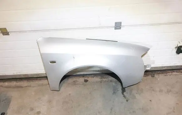 Audi A6 S6 C5 4B Fender
