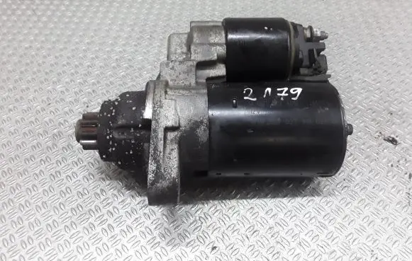 Volkswagen Polo Starter motor 02T911023G 0001120400