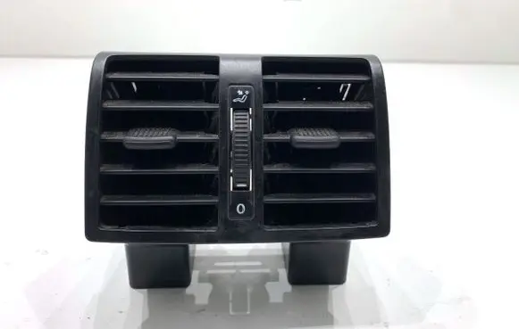 Volkswagen Touran I Rear air vent grill 1T0819203