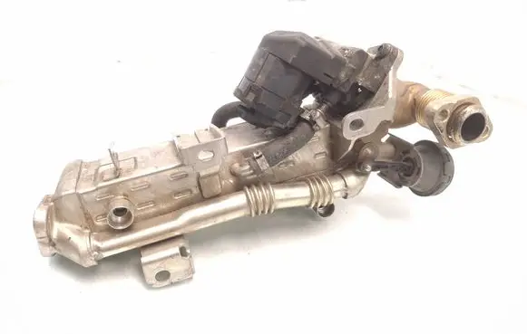 BMW 5 F10 F11 EGR valve cooler 8476993