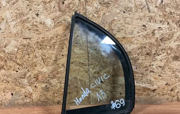 Honda Civic Rear side window A000751 43R0005834