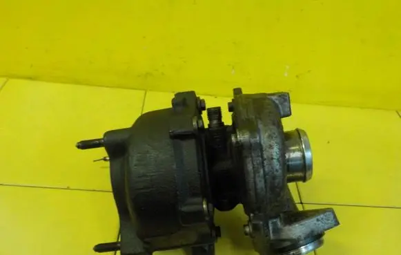 Audi A4 S4 B8 8K Turbo 03L145702D