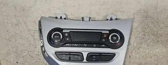 Ford Focus Climate control unit BM5T18C612CJ 0259A W18A21447
