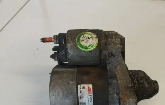 Toyota Aygo AB10 Starter motor S3023