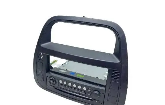 Radio/CD/DVD/GPS head unit
