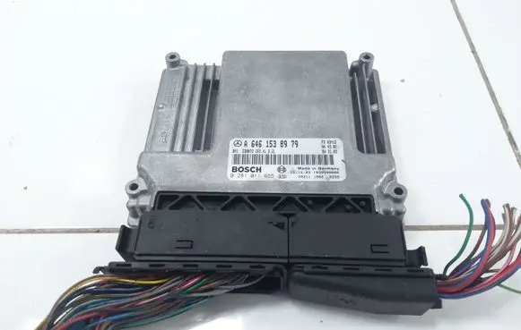 Mercedes-Benz C W203 Engine control unit/module ECU A6461538979