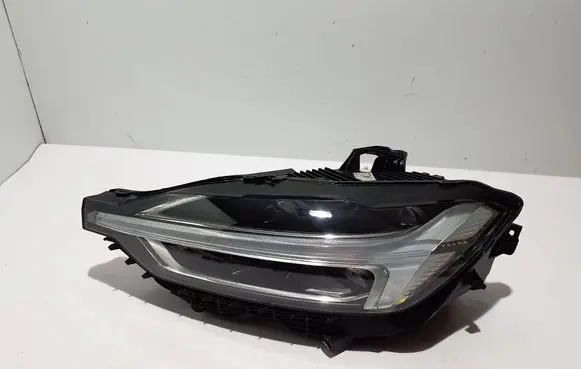 Volvo XC60 Headlight/headlamp 31420411