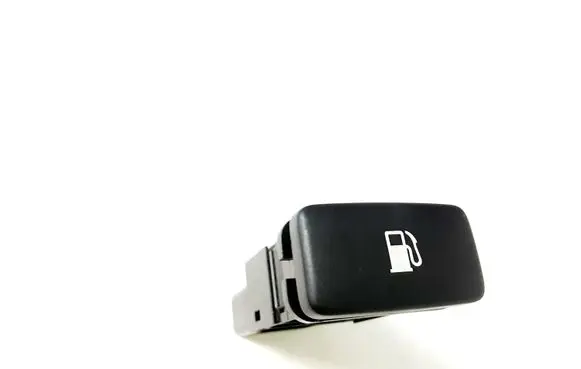 Lexus RX 300 Fuel tank opening switch 15A492