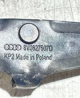 Volkswagen Touran III Loading door lock loop/hook striker 8V0827507D