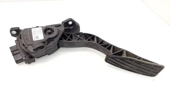 Suzuki Grand Vitara II Accelerator throttle pedal I590065J00 6PV00907400
