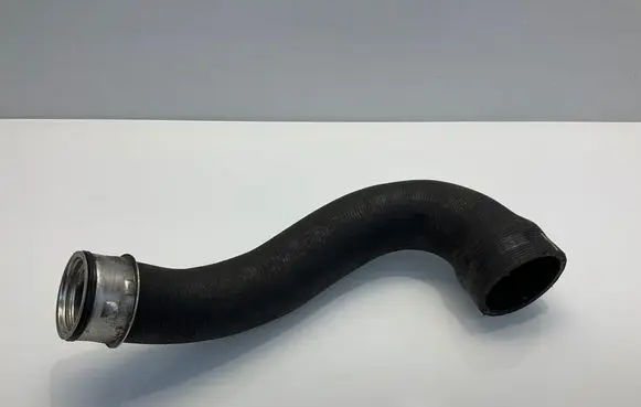 Intercooler hose/pipe