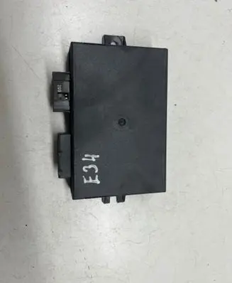 BMW 5 E34 Comfort/convenience module 8351669 55892110