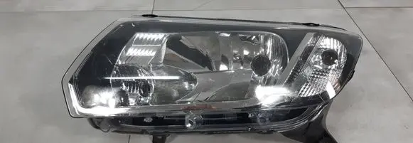 Dacia Sandero Headlight/headlamp 260605312R