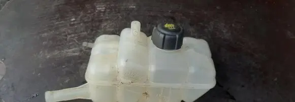 Renault Talisman Coolant expansion tank/reservoir 217104048R