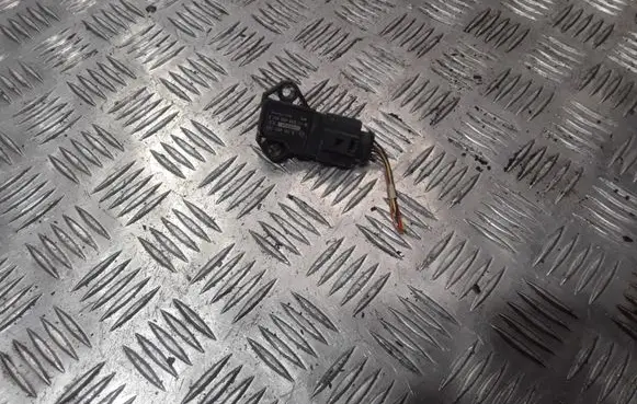 Audi A6 S6 C6 4F Air pressure sensor 038906051B 0281002399