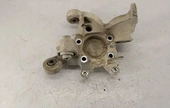 Volvo V70 Rear wheel hub spindle/knuckle 9200623