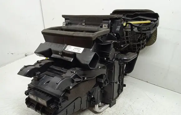 Volvo V70 Interior heater climate box assembly P31291957 6G9N19B555