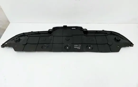 Front bumper skid plate/under tray
