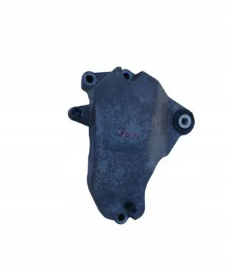 Mercedes-Benz A W176 Engine mounting bracket A2702230002